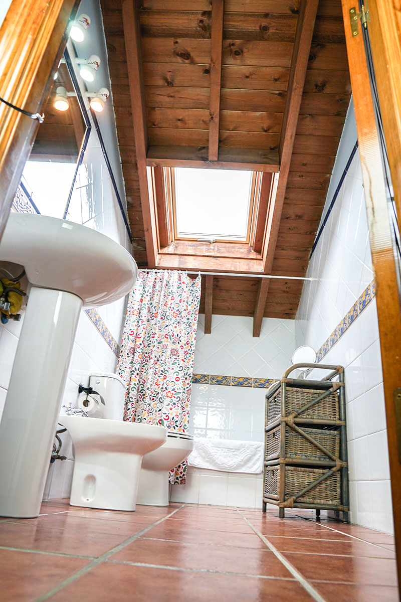 apartamento lavabo con bañera lavabo apartamento